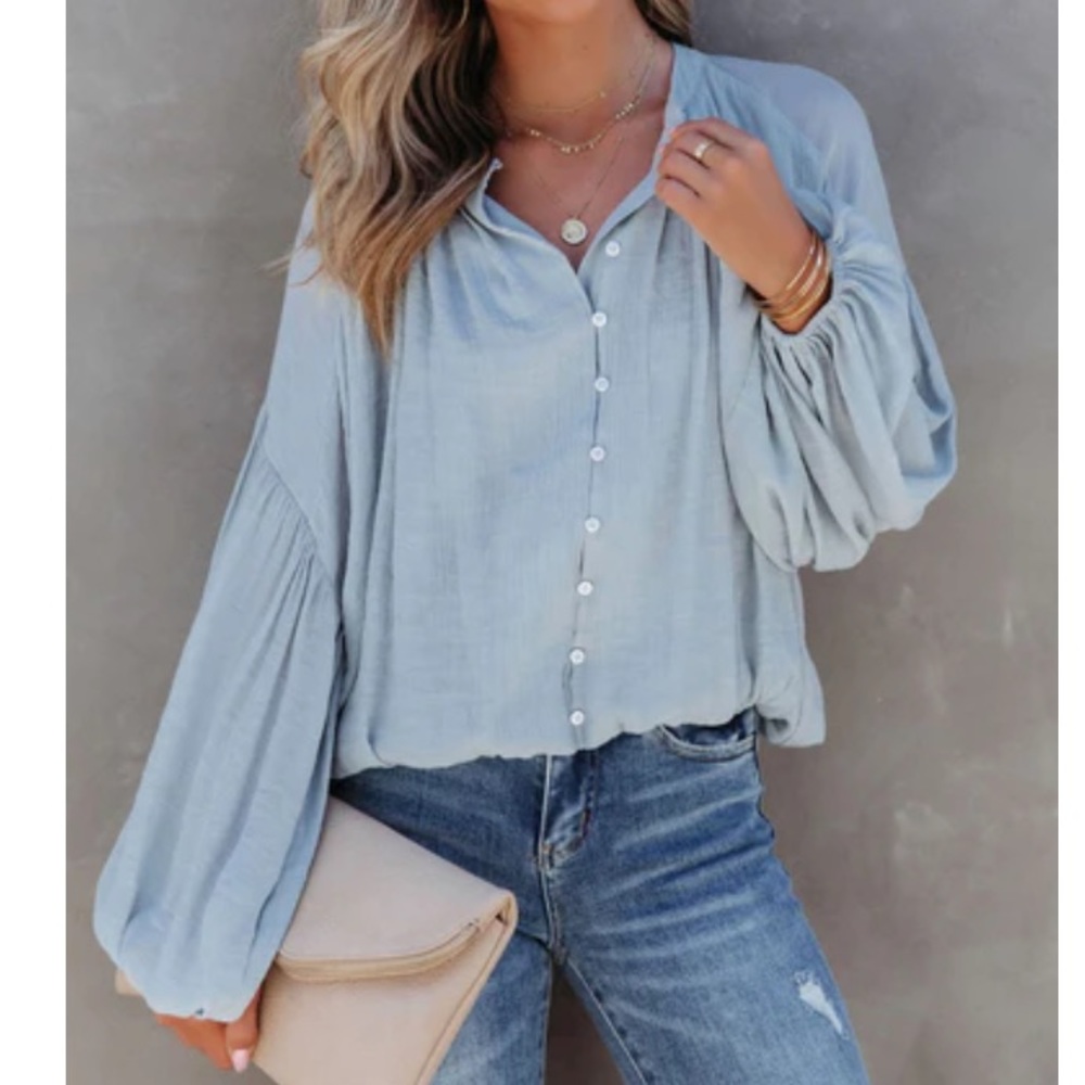 NWT Blue peasant top size medium